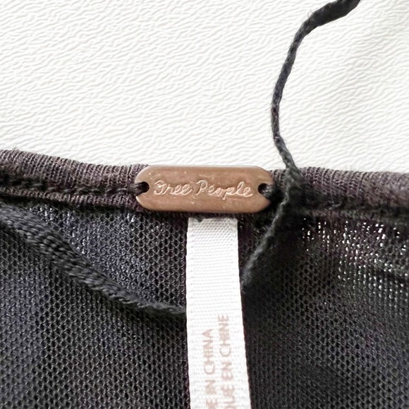 Free People Wildflower Honey Top Black Floral Cropped Peasant Mesh Sz Small - Picture 9 of 13